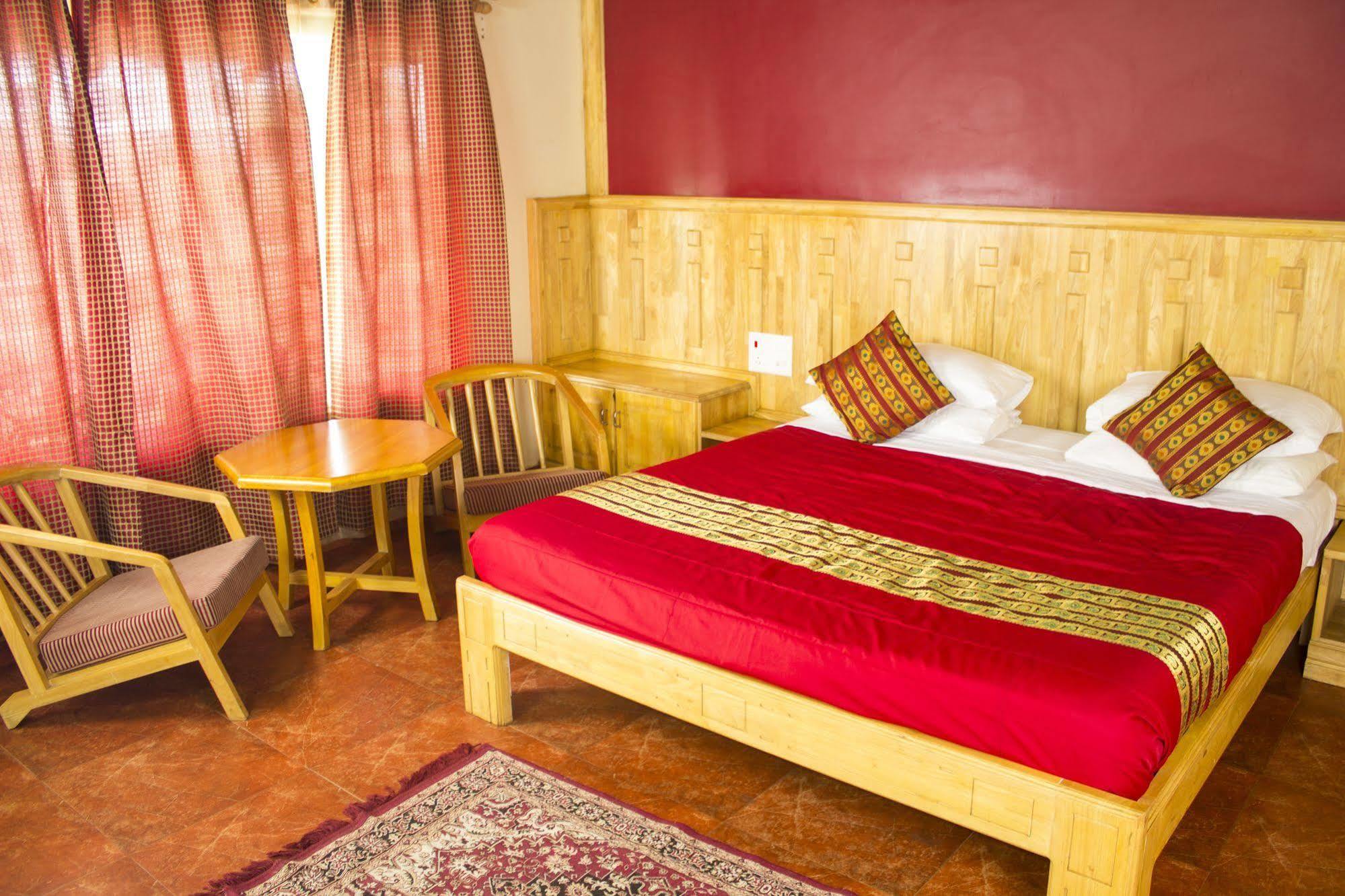 Hotel Porcupine Castle à Polibetta Extérieur photo